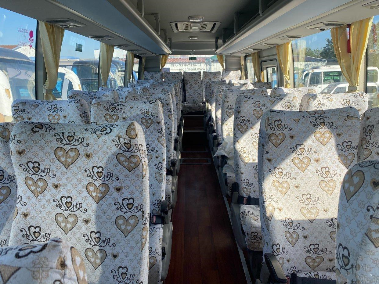 KLQ6882 Used Long Trip Coach Buses 50 Seats RHD Used Yutong Bus Front Engine