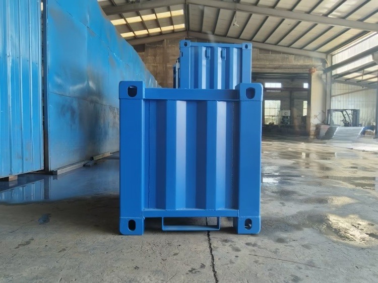 Portable and Mobile 5ft Mini Shipping Container Storage Length 5 feet External Dimensions 1830 x 1960 x 1920 mm