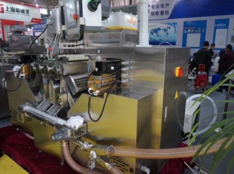 Chewable Soft Gel Capsule Manufacturing Equipment For Food Health Care Medicine Products