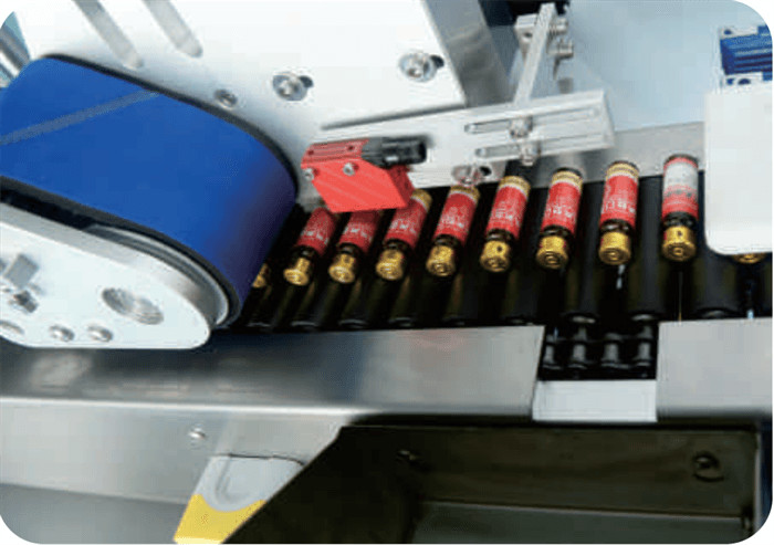 Self Adhesive Labeling And Tray Packing Intergrated Machine, pharmaceutical labeling machine