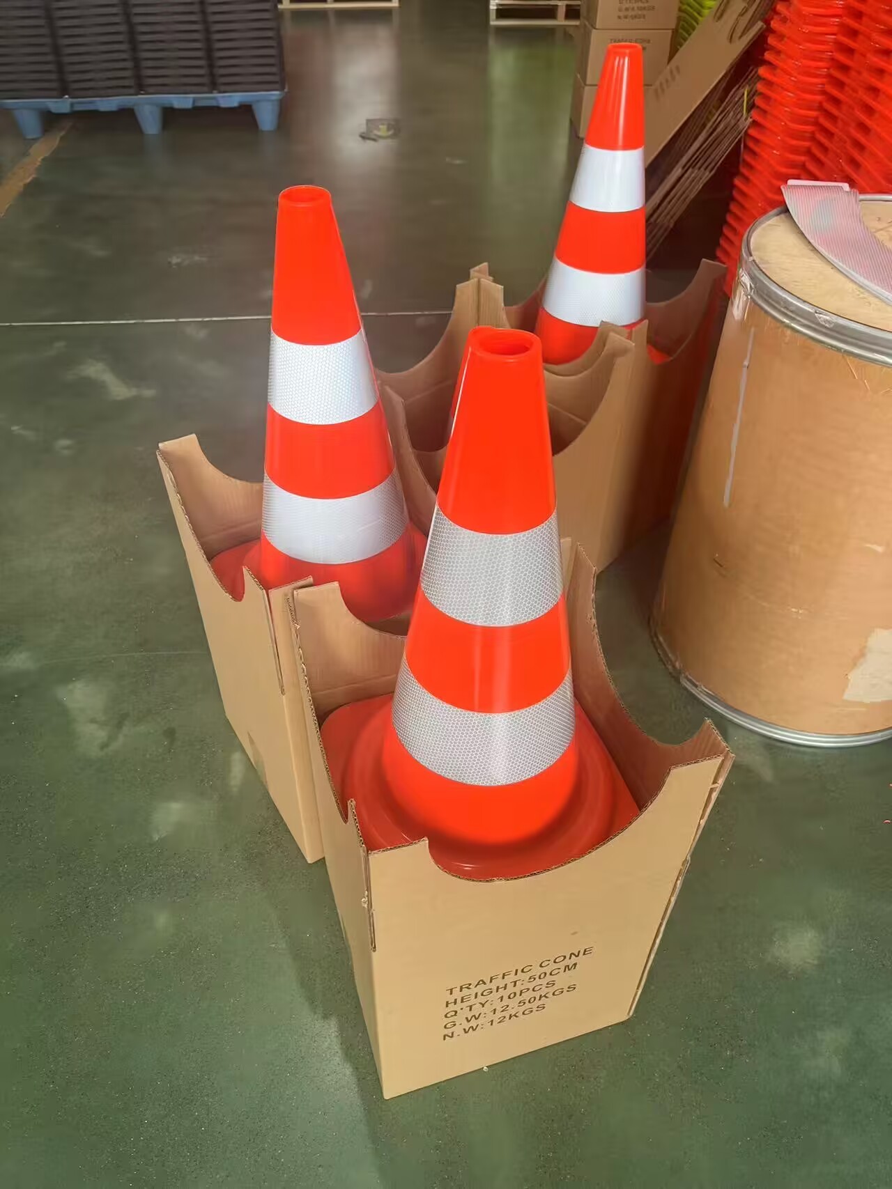PVC Reflective Traffic Cones 50cm 20inches Traffic Barrels Parking Lot Cones