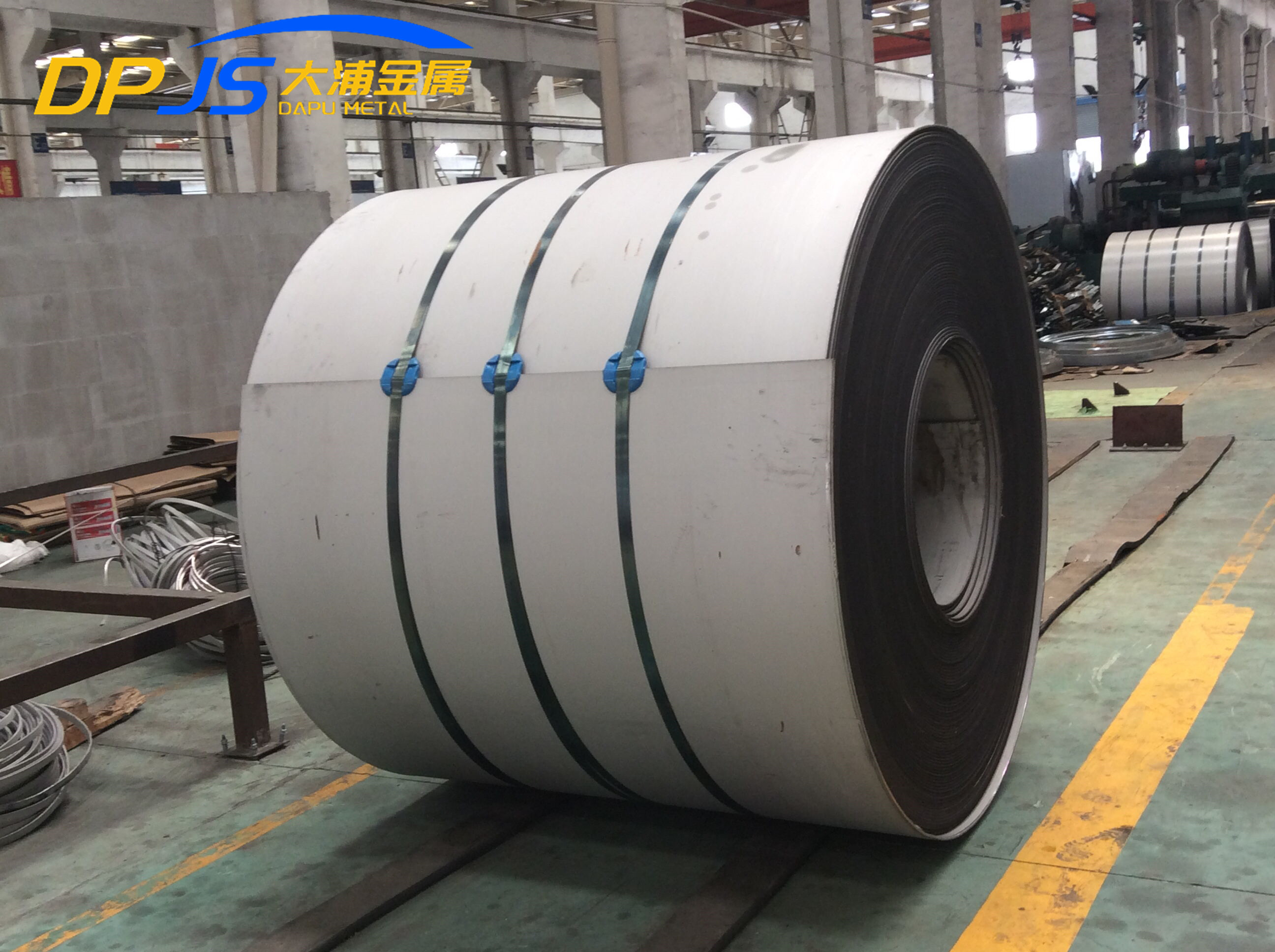 1mm 2mm 10mm Mirror Polished Stainless Steel Strip Roll Construction Hot Rolled 302 8k Mirror