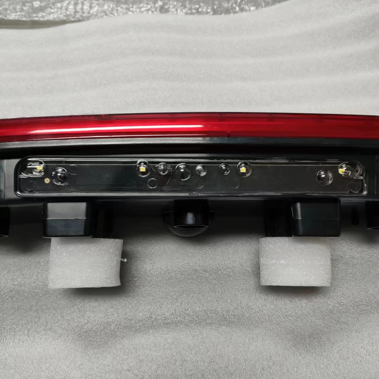 OE NO. FM440 ABS Shaanxi Truck Rear Tail Light LED Light 82849894 for FH20 FH400 FH460