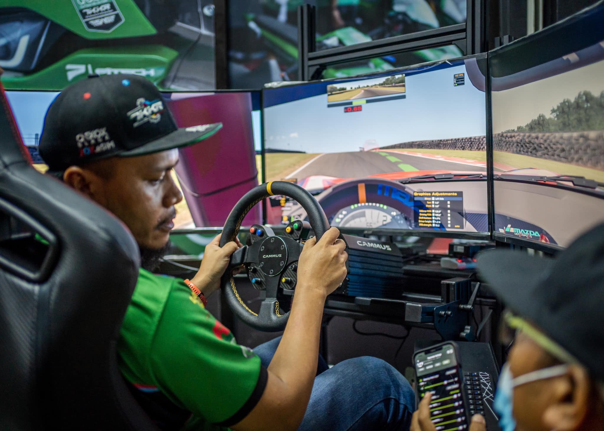 15Nm ergonomic PC Sim Racing Simulator with Responsive pedal unit