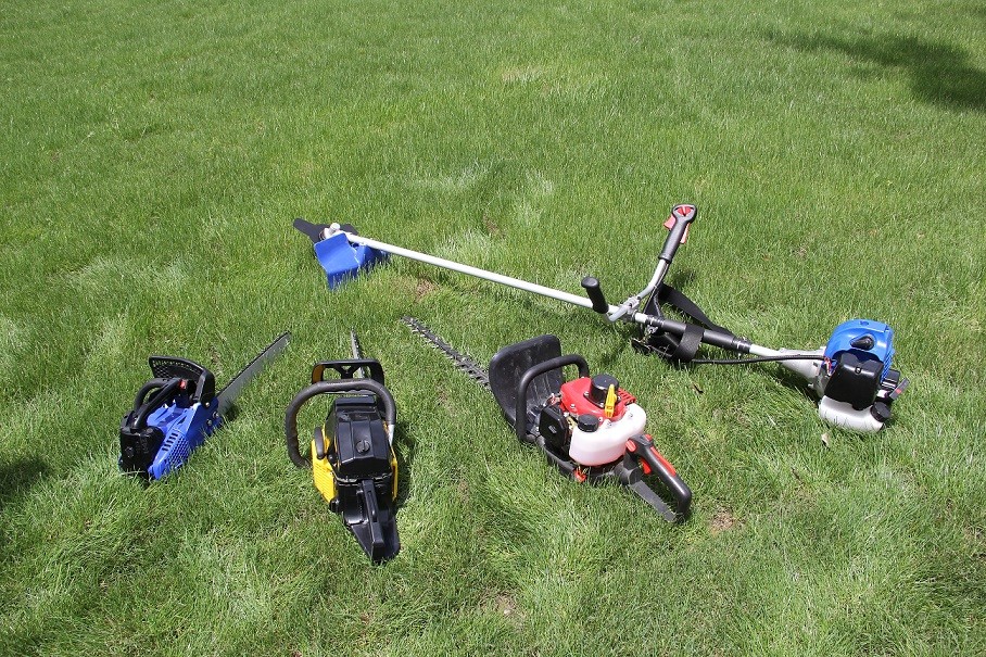 Tea Garden 52CC Petrol Strimmer Professional 8Kgs Heavy Duty Brush Cutter