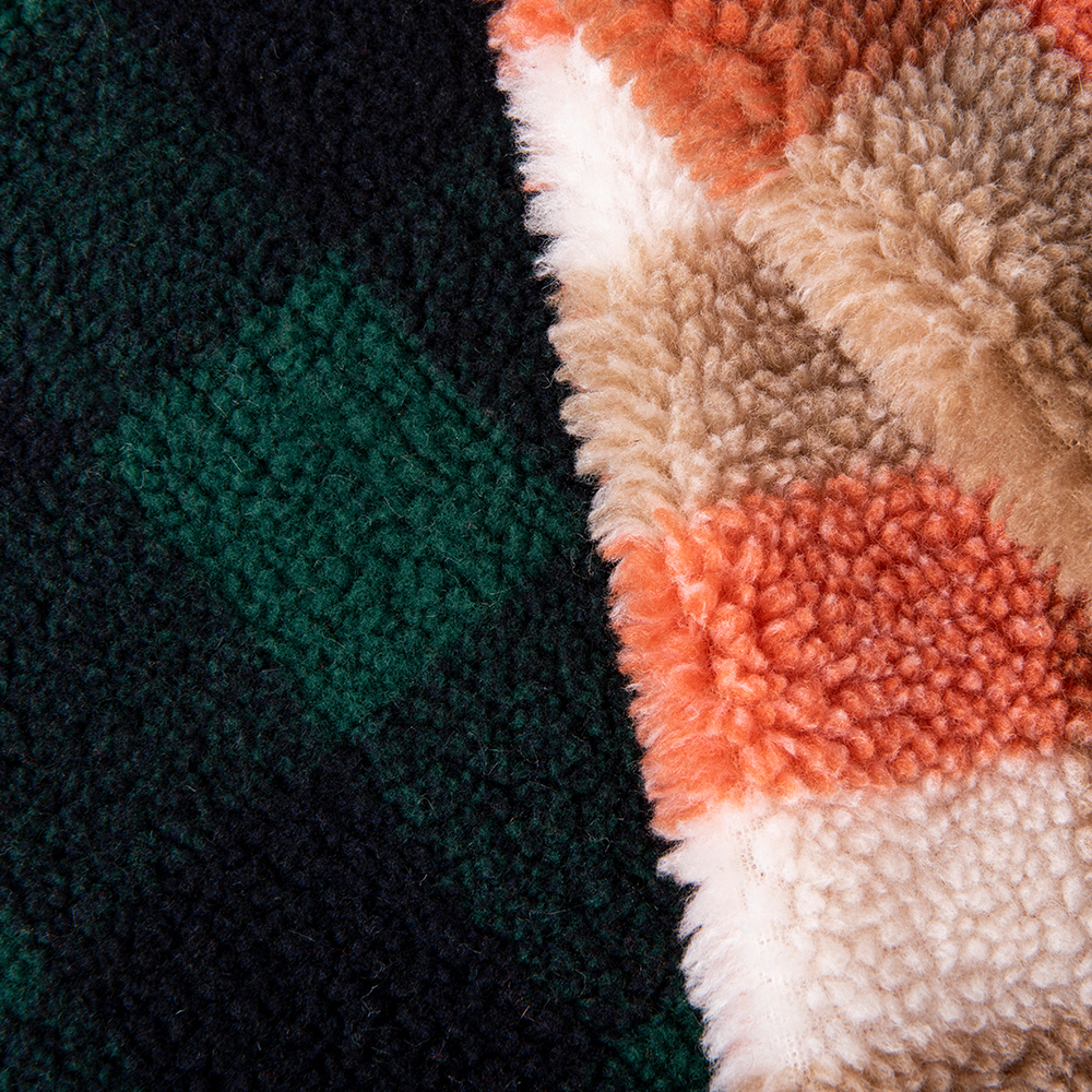 Soft and Insulating 100% Polyester Plaid Sherpa Fleece Fabric for Garments Shell