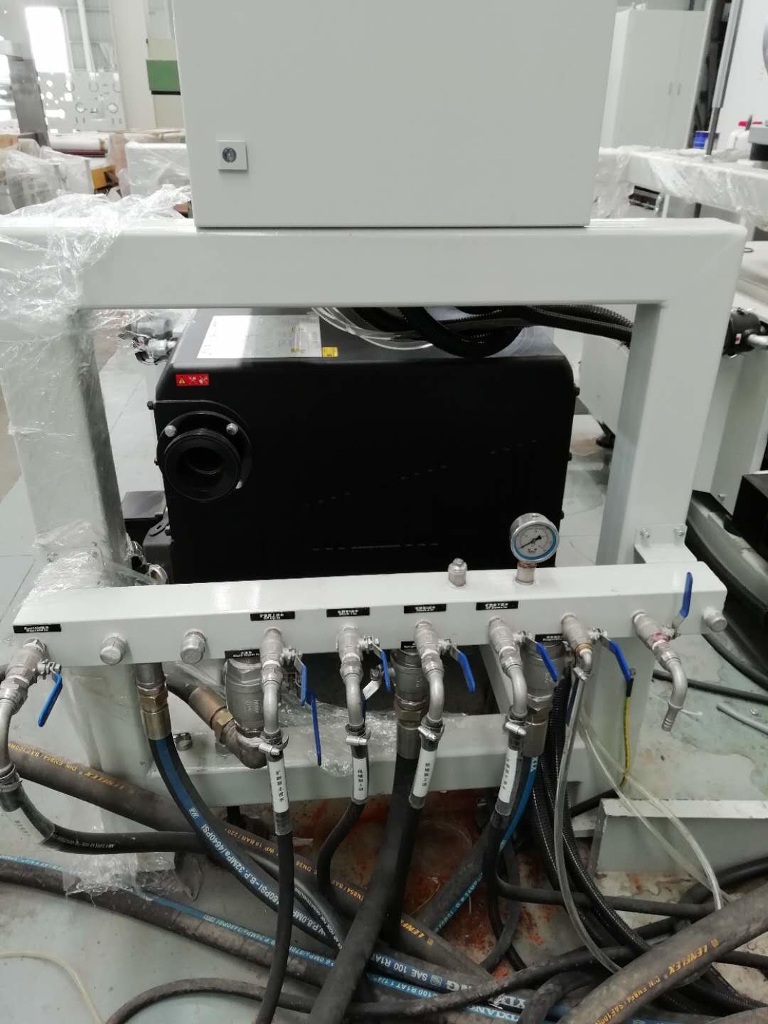 Polyester Film 1200mm 3 Phase Vacuum Metallizing Machine