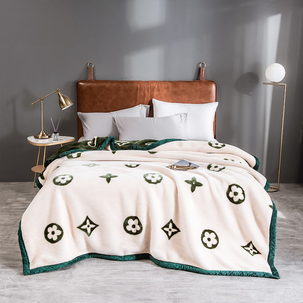 Brushed Pattern Fluffy Bedding Blankets for Winter Sublimation Luxury Blanket