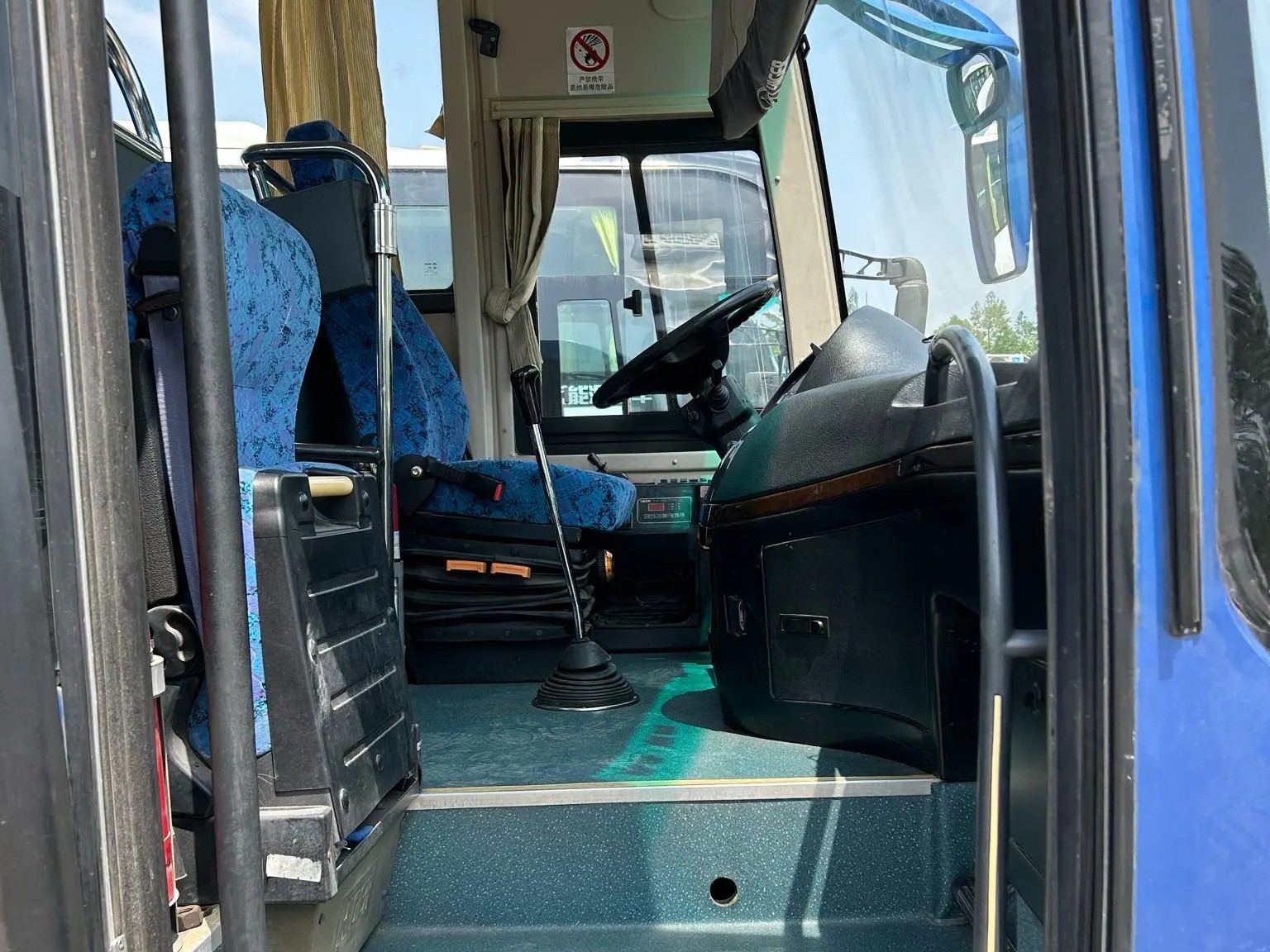 Second Hand Bus Middle Door 47 Seats 80% New LHD/RHD Yuchai Engine 11 Meters Used Higer Bus KLQ6119