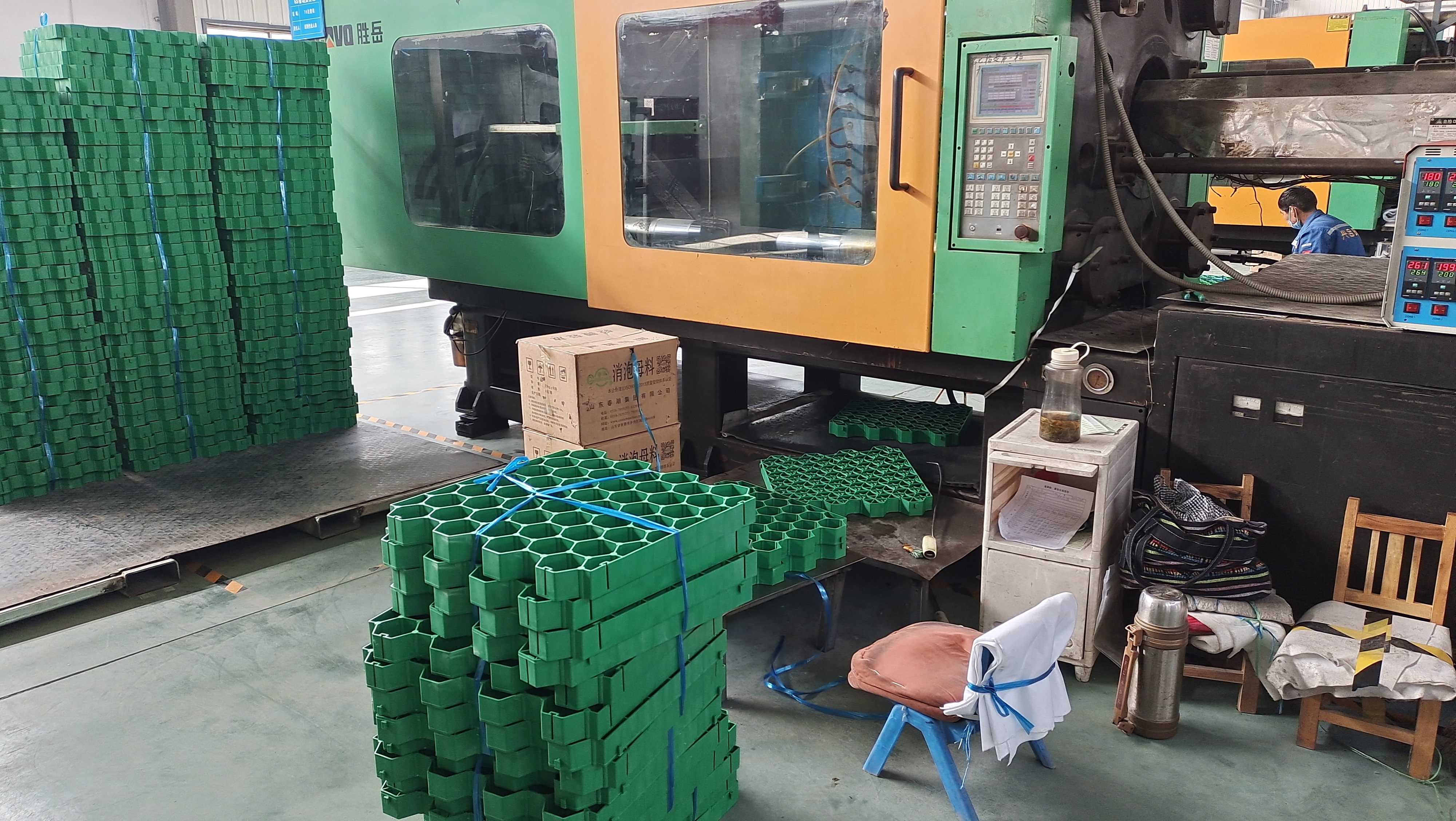 Parking Lot and Driveway HDPE Plastic Grass Grid Paver CE/ISO9001/ISO14001 Certified