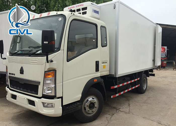 HOWO Light Refrigerated TruckThermo King Side Door Refrigerated Close Van Truck Sinotruk Howo 4x2 10ton