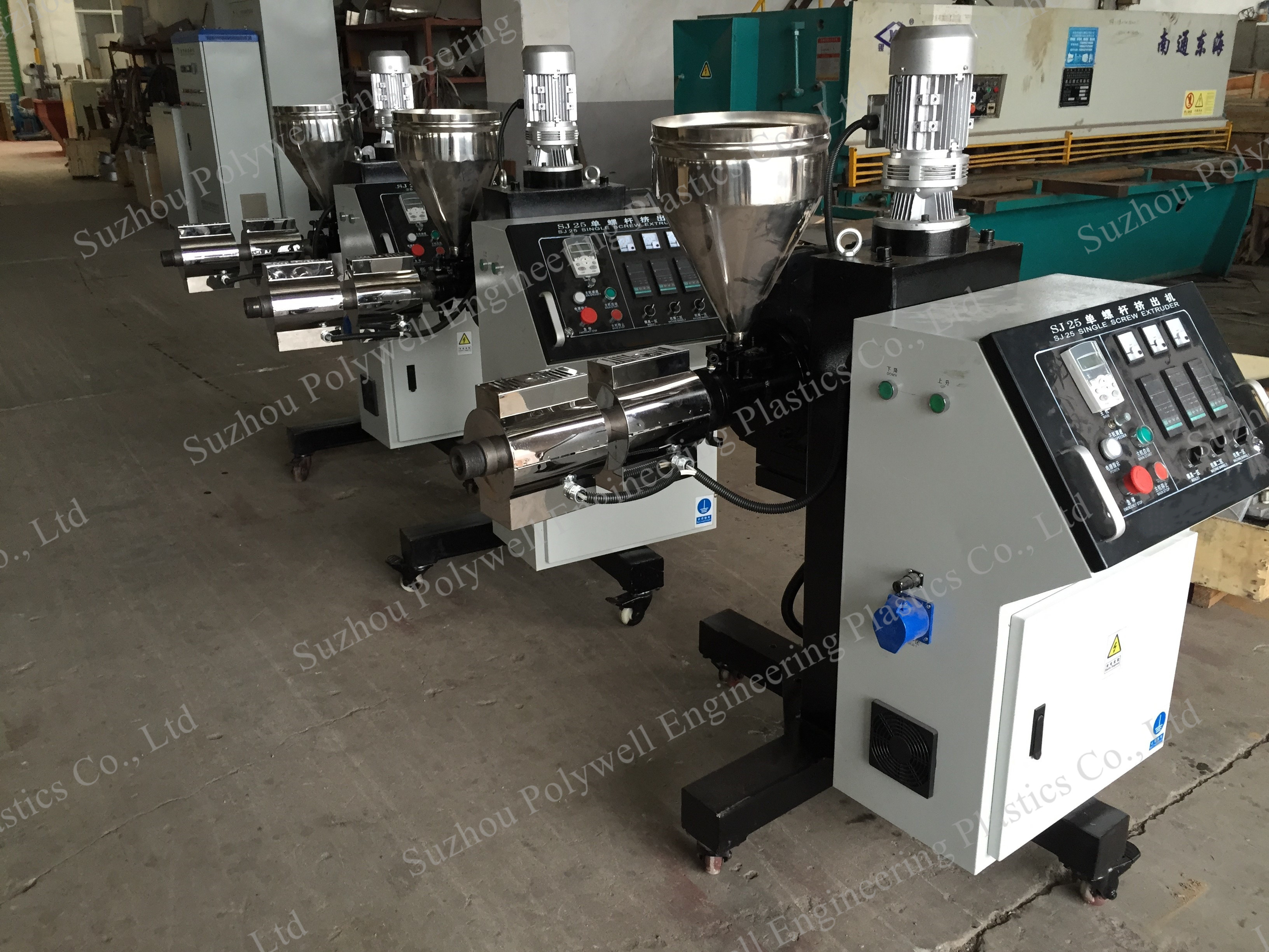 Automatic PE PP PPR Pipe Manufacturing Machine For Produce Field Irrigation Pipe