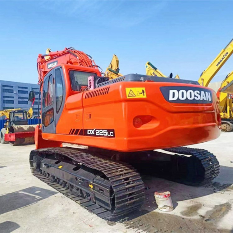 2019 Model Doosan DX225 Excavator 20 Ton Used Excavator with Lower Cost Made in Korea