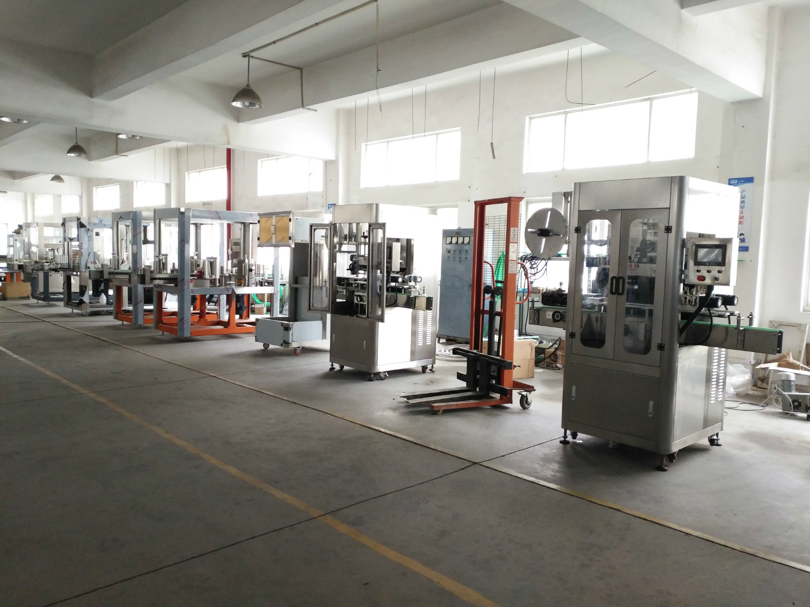 Automatic Sleeve Labeling Machine with Bottle Bottom Shrink Machine
