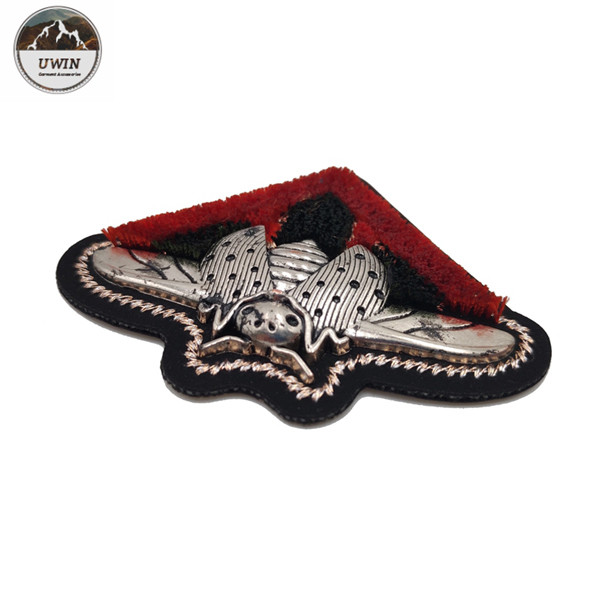 Beautiful Wasp 3D Embroidery Patches Durable Woven For Fashion Accessories
