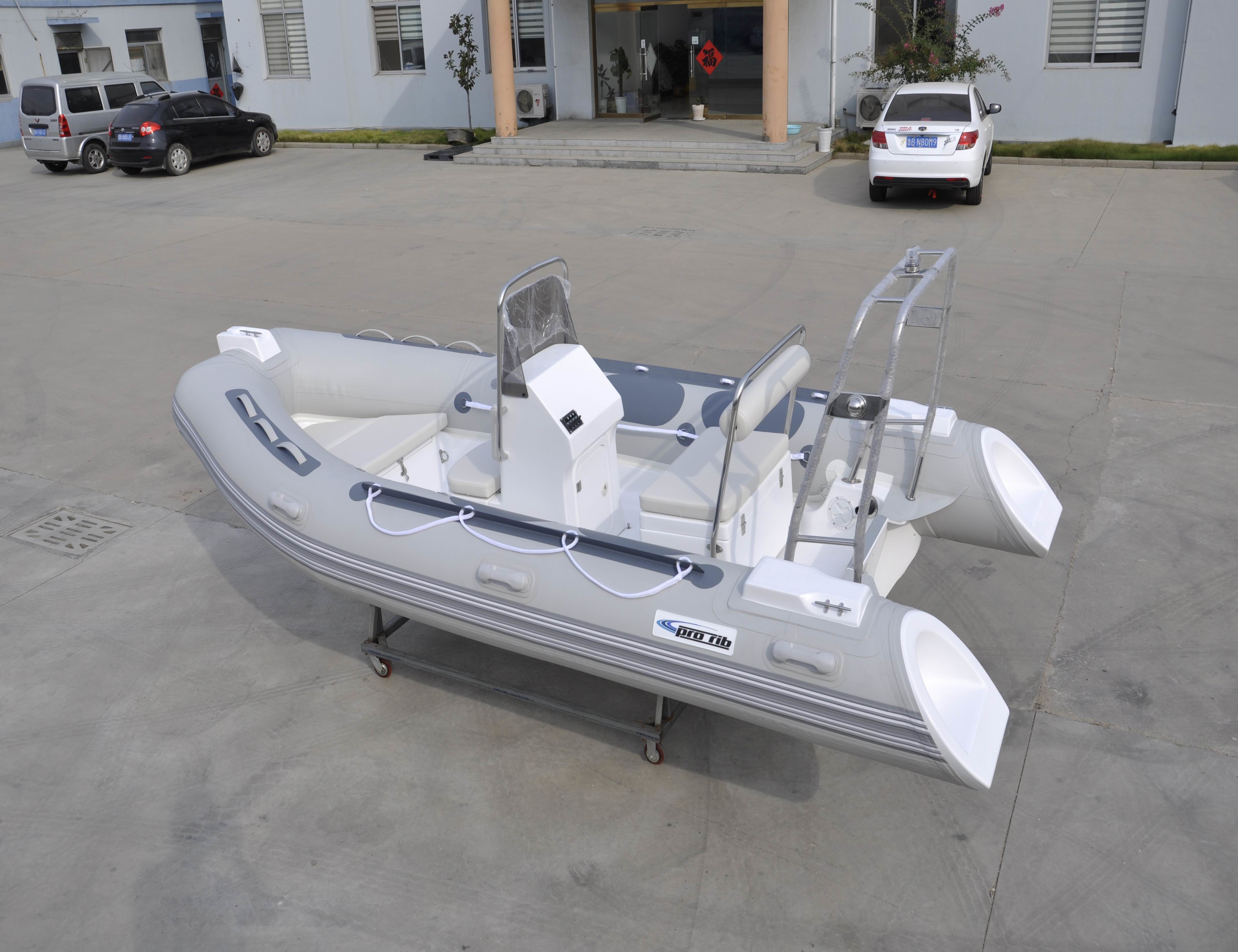 2022 inflatable rigid hull boats 430cm length with console ,seat, fuel tank rib430A