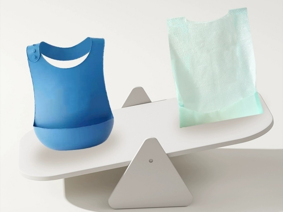 Light Weight Disposable Patient Bibs Stain Resistant Custom Disposable Bibs