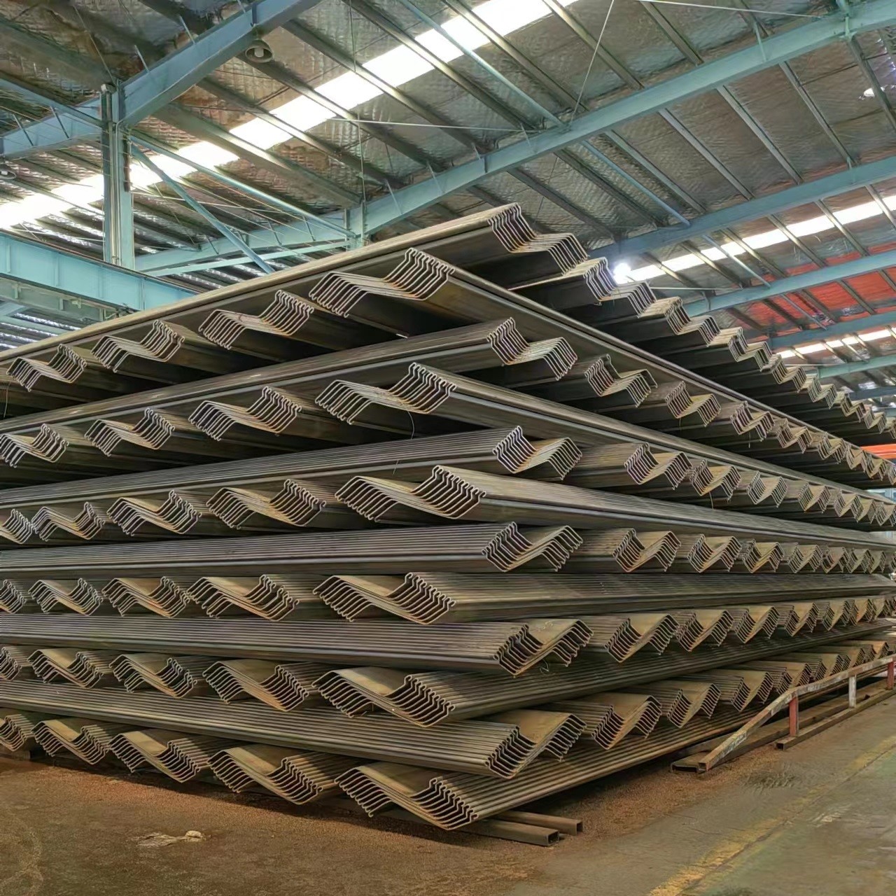 Hot Rolled 400*100 Sy295 Water-Resisting Z Type U Type Carbon Steel Sheet Pile for Building Structure