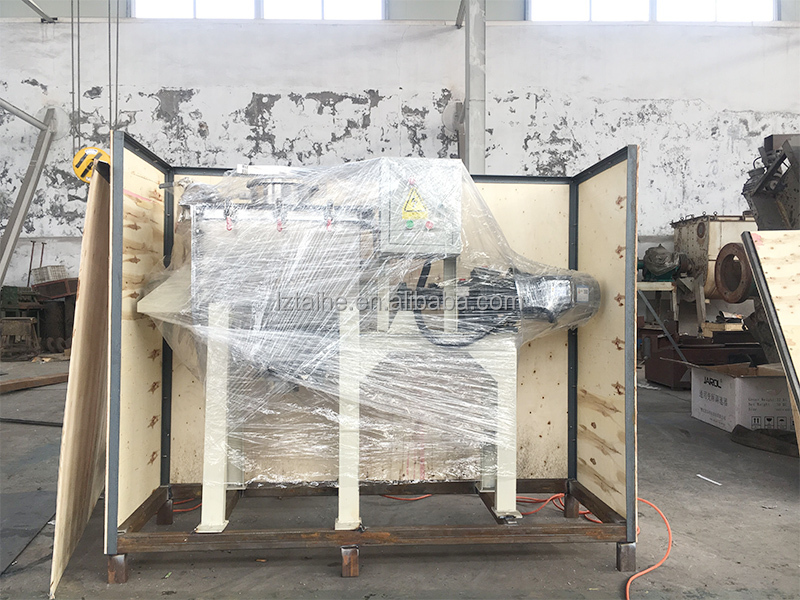 Convenient Semi Automatic 5 Gallon Paint Bucket Filling Machine for Plastic Containers