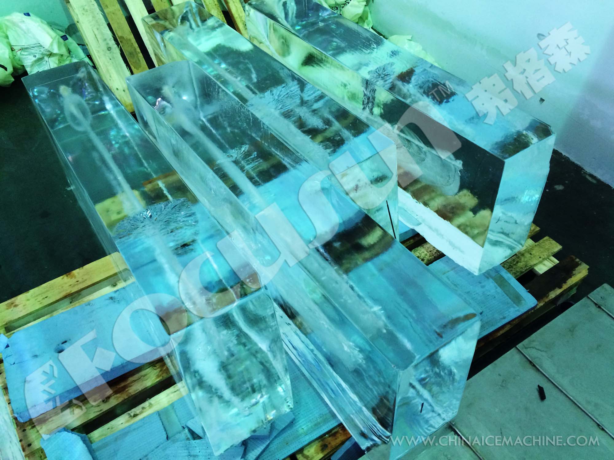 Transparent Block Ice Machine Brine Way Clean Crystal Ice Maker with R404A Refrigerant