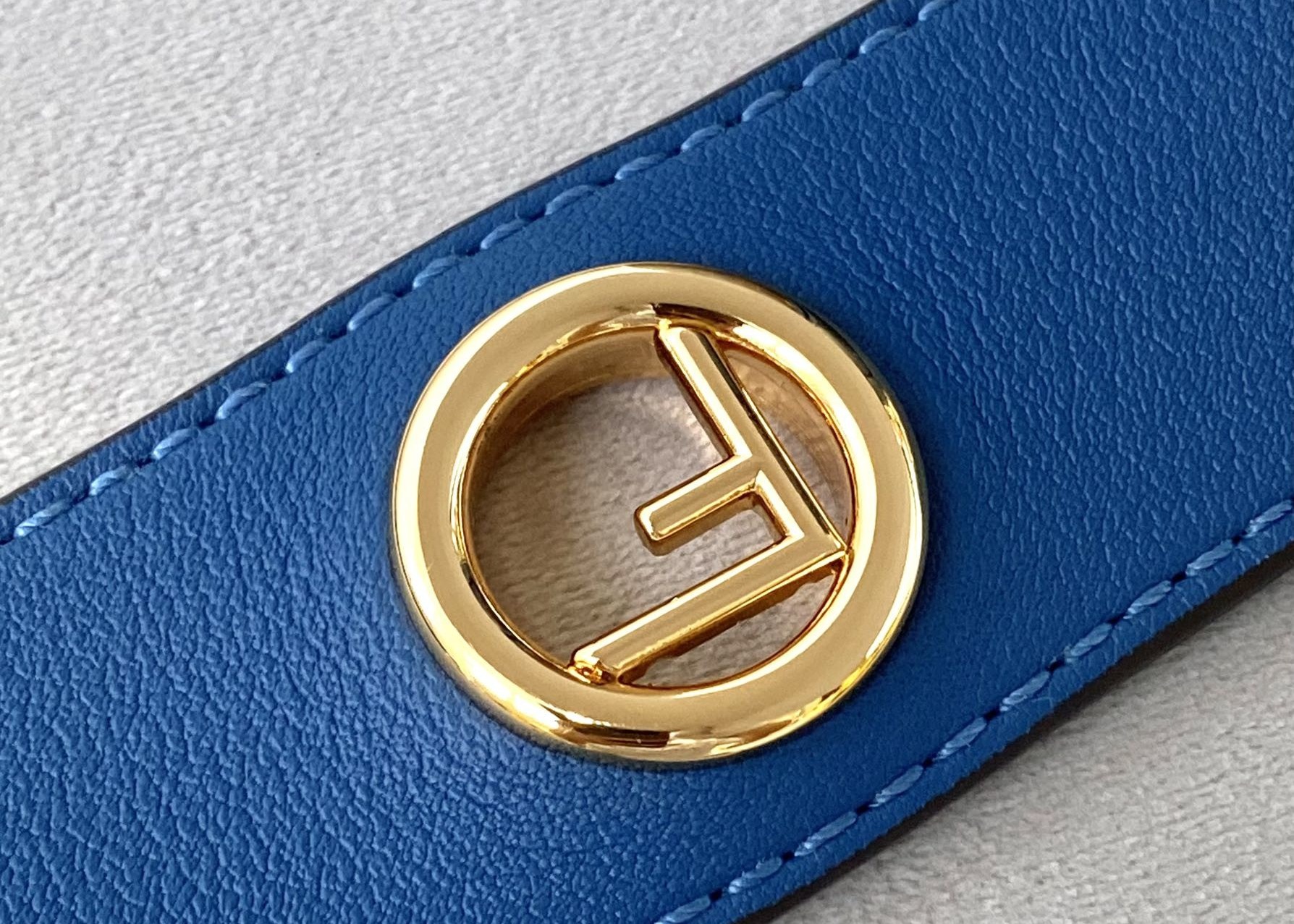 Classic F Letters Logo Embossing Luxury Cross-Body Bag Genunie Leather Assorted Colors Bag