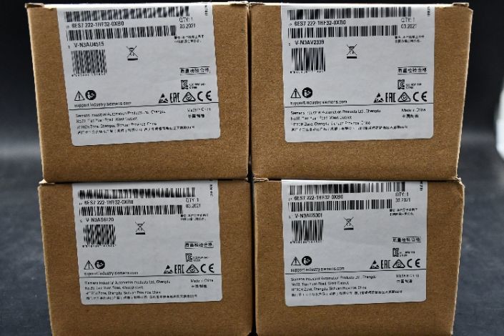 Siemens PLC I/O Module for use with SIMATIC S7-1200 Series, 100 x 45 x 75 mm, Digital, Digital, TM3, 24 V dc, SIMATIC