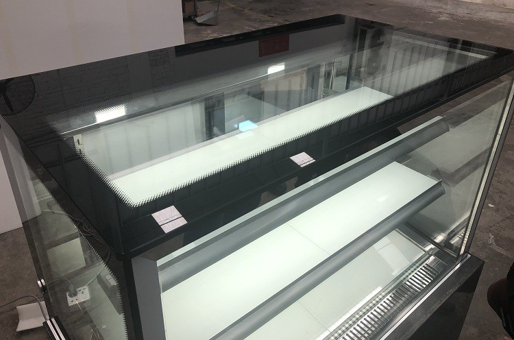 2.0m Cake Cabinet Refrigerated Bakery Cake Dessert Showcase