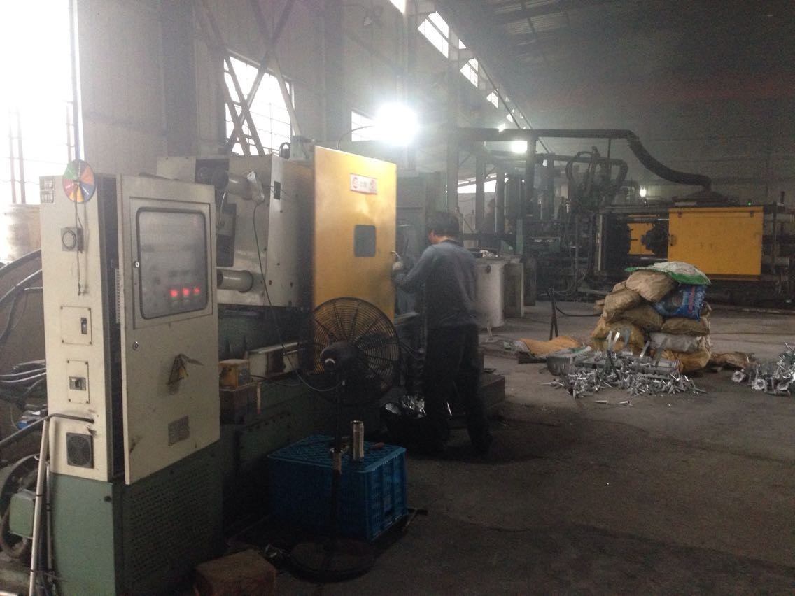 High Strength Corrosion Resistant Polished Zinc Die Casting