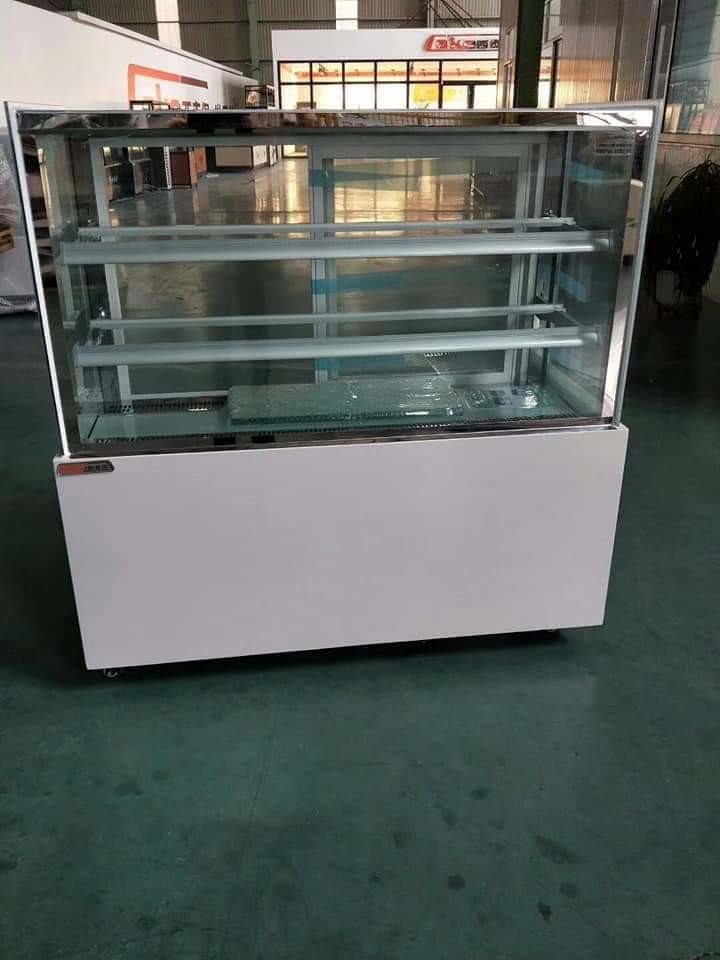 Refrigerated Fresh Cake Display Direct Cooling Cabinet Multi Functional