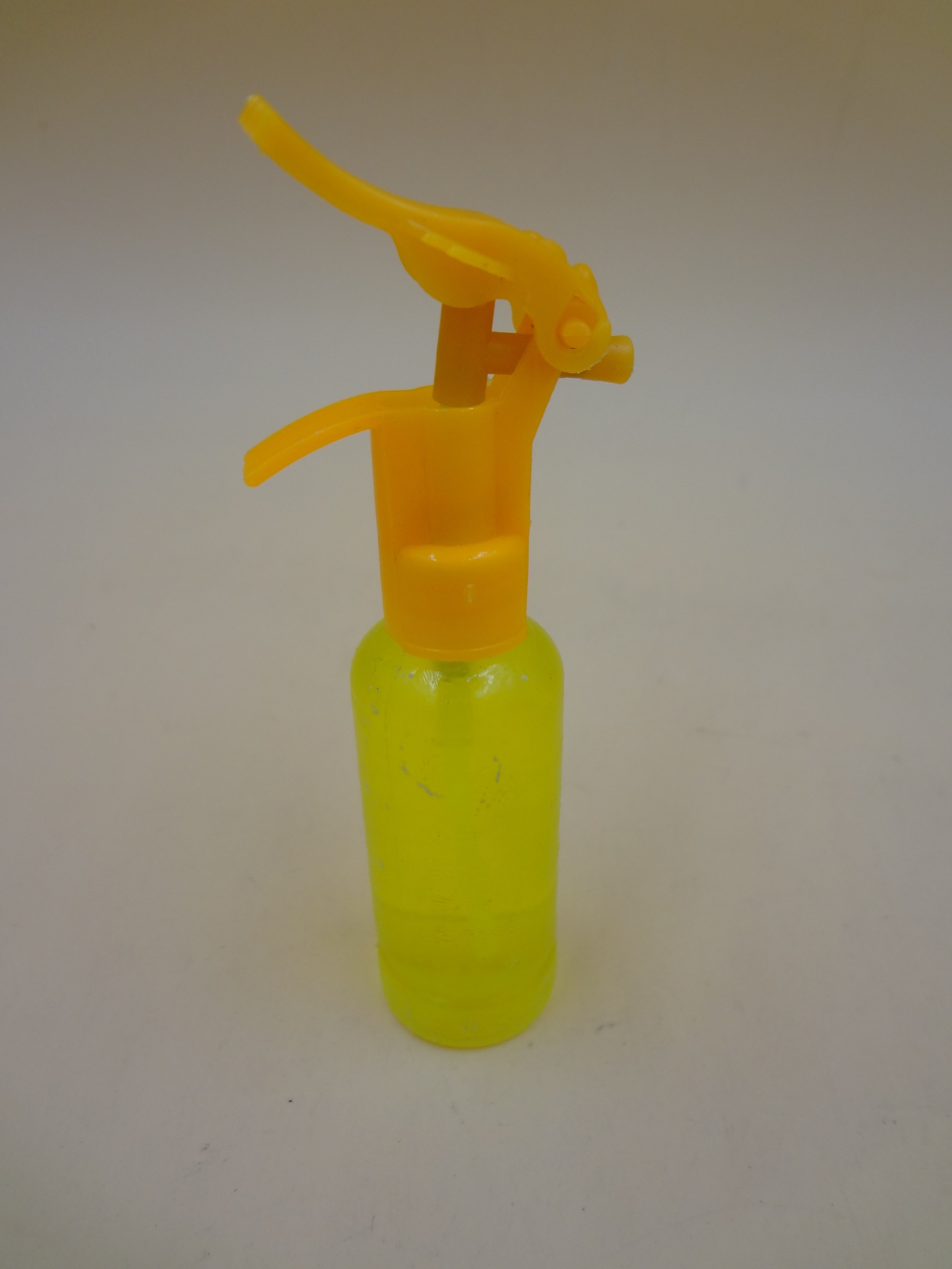 Mixed Fruit Flavor Snake Spray Candy Sugarless Fire Extinguisher Shape