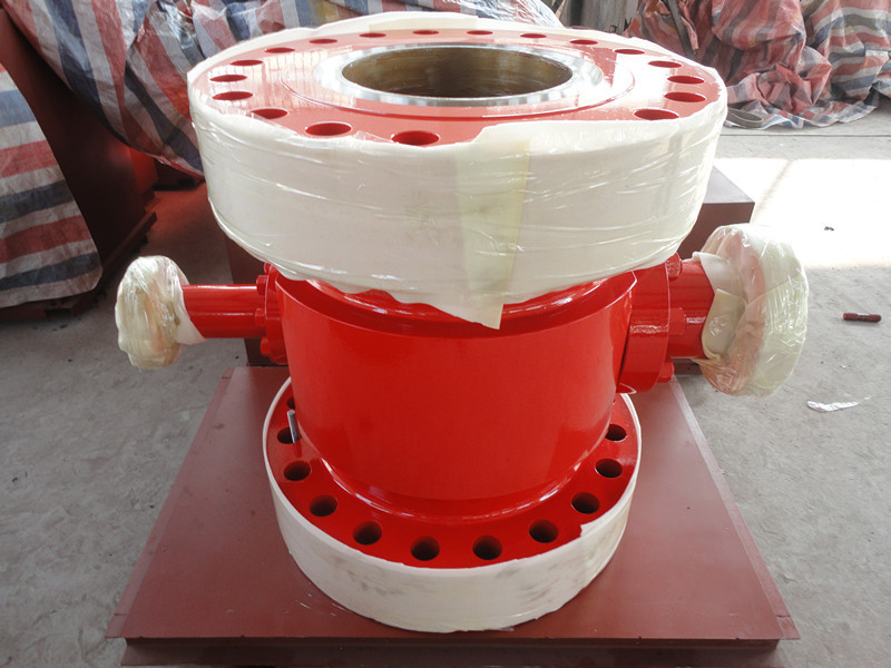 API 16A Drilling Spool For Oil Well Drilling Operation 13 5 / 8" X 11" - 3 K
