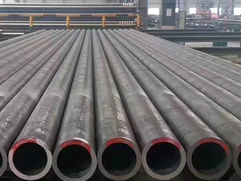 Hot Rolled Steel Pipe Sch40 10mm 35mm Round Hot Rolled Carbon Seamless Steel Pipe for Oil and Gas