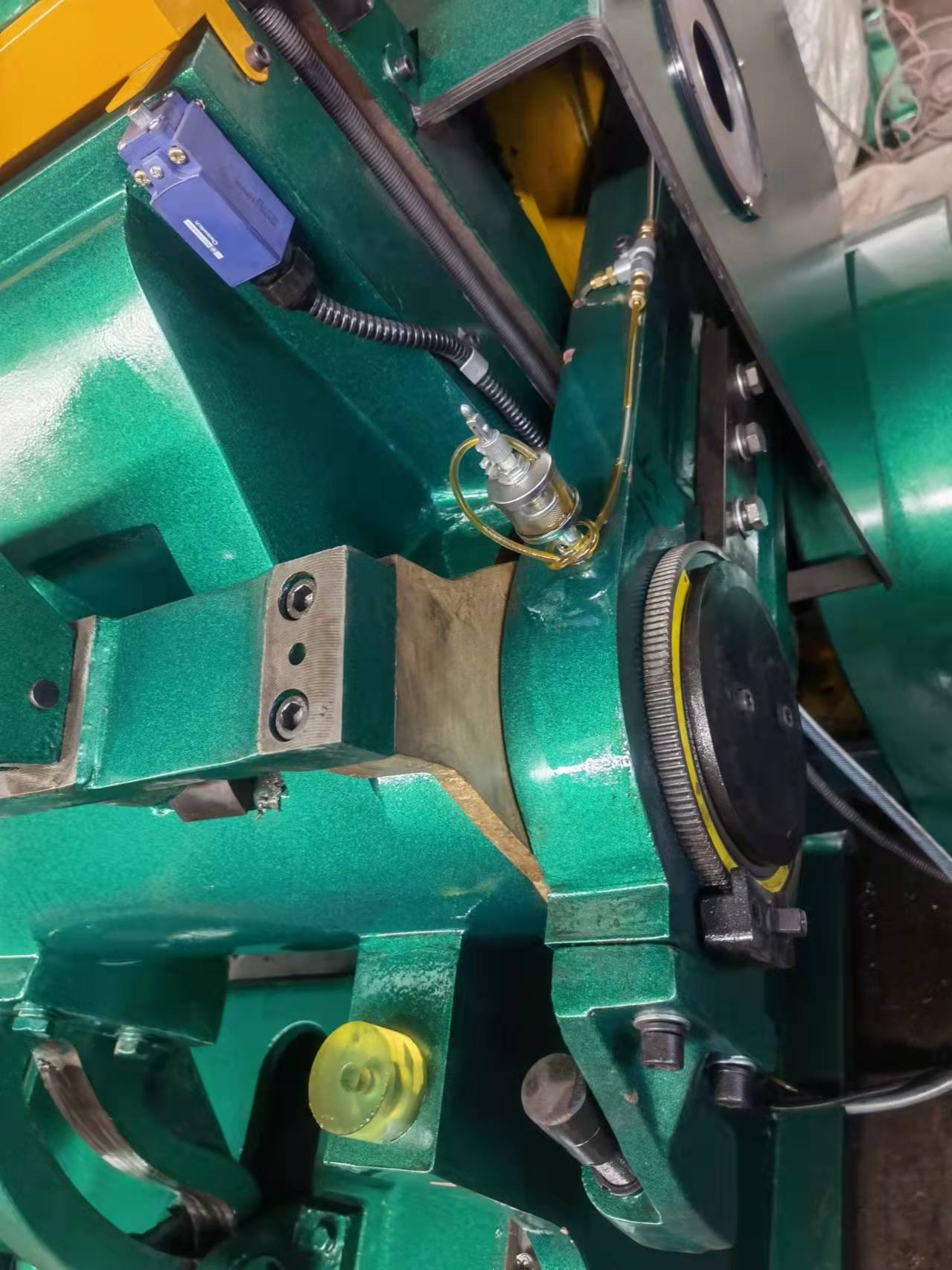 cheap manual stickers label die cutting machine