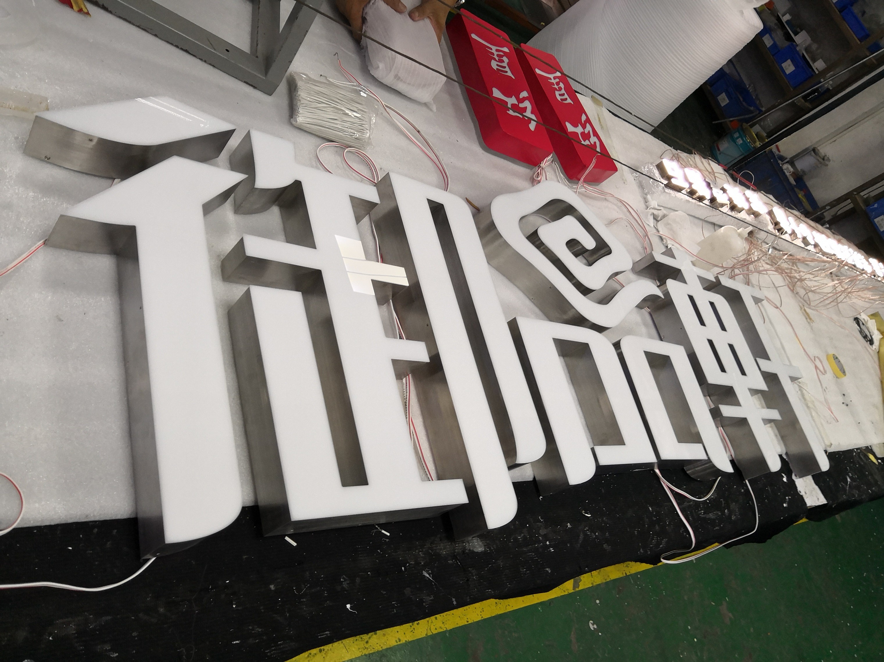 3D LED Channel Letters Illuminated Signs Wall Mounted / Hanging / Free Standing