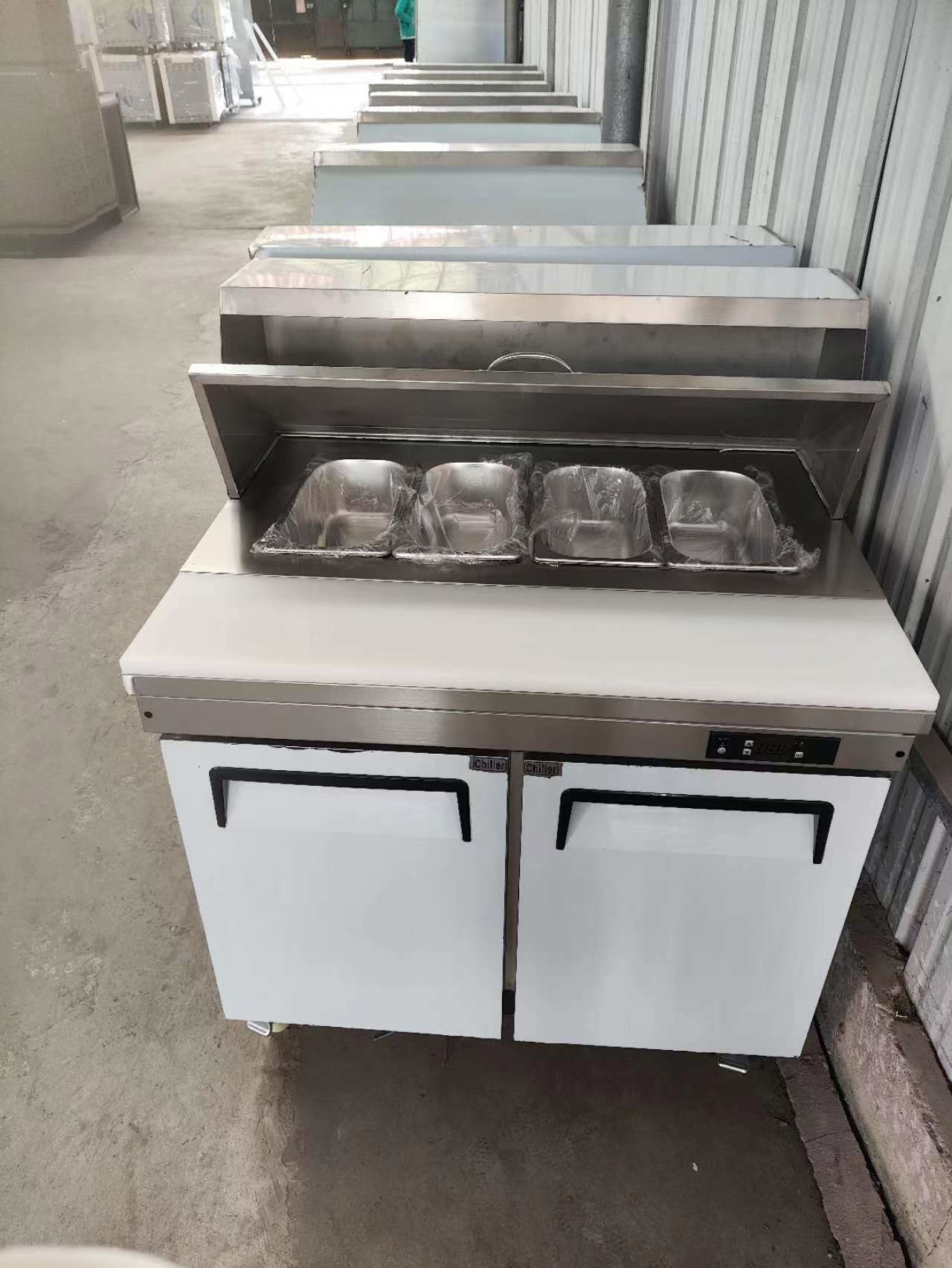 American Type Salad Counter Table Commercial Sandwich / Salad Refrigerator Stainless Steel Kitchen Equipment