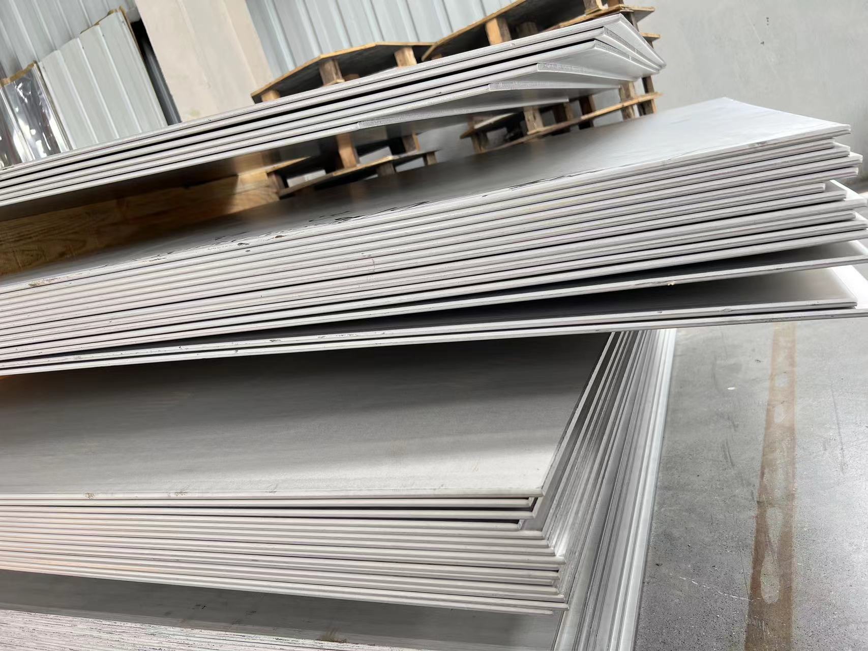 6.0mm 304 HR Ss Plate ASTM A240 SUS 304 Rolled Stainless Steel Sheets In Manufacturing Parts
