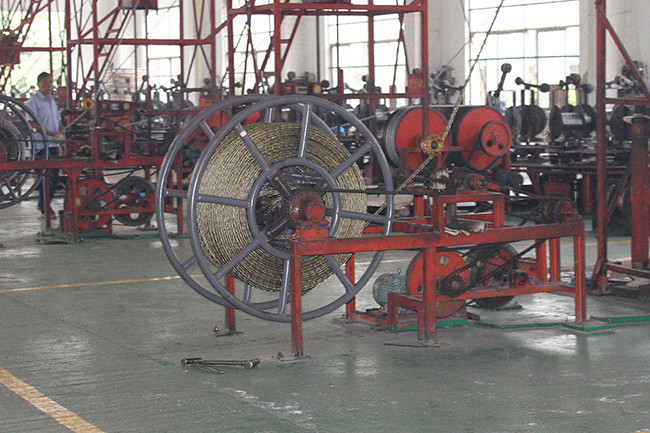 12 Strands High Tensile Strength Galvanized Steel Wire Rope Nominal Dia 11mm