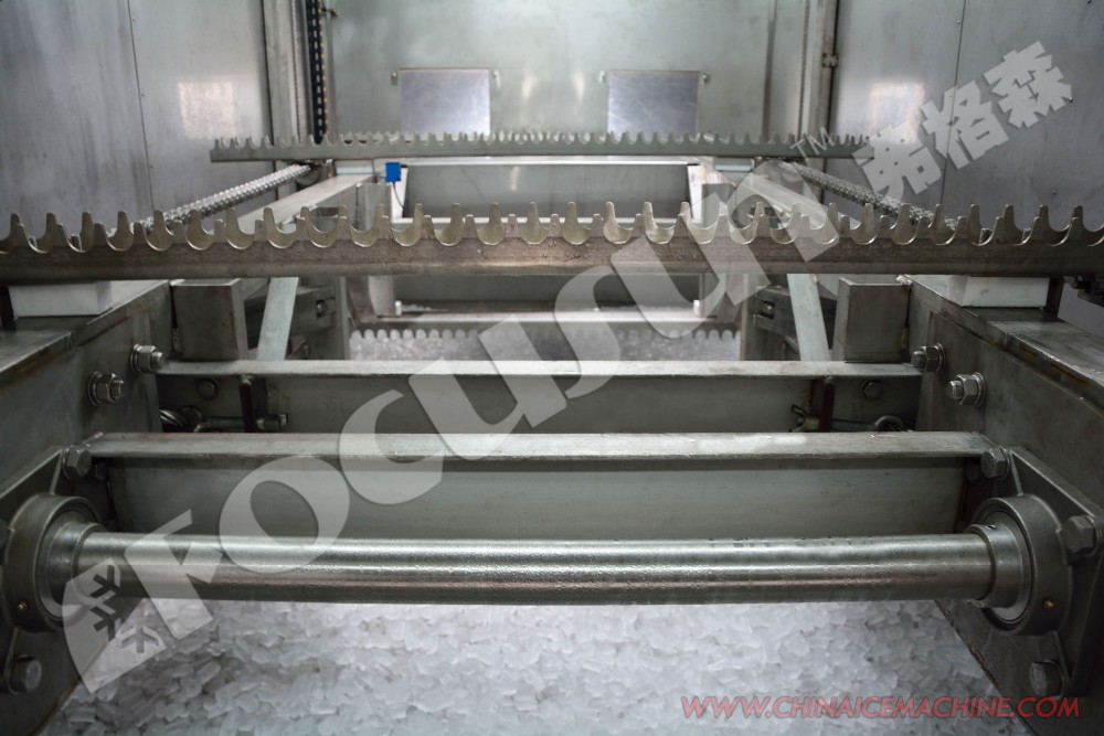 Large Capacity Ice Storage Room With 10 TONS Cooling Capacity And Refrigeration System