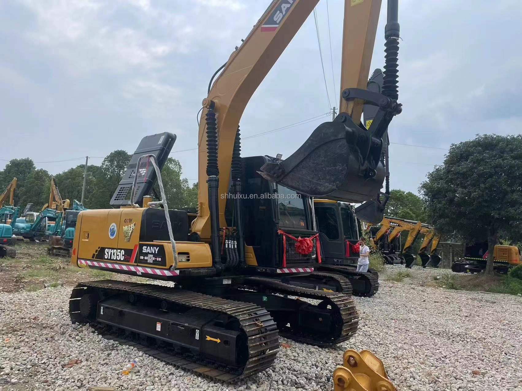 Chinese Excavator Sany 135 Used Sany Excavator 13 Ton Cummins Engine Yellow