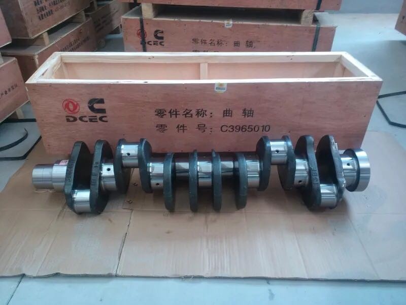 High Polishing Small Engine Crankshaft C3965010 Original Cummins Spare Parts