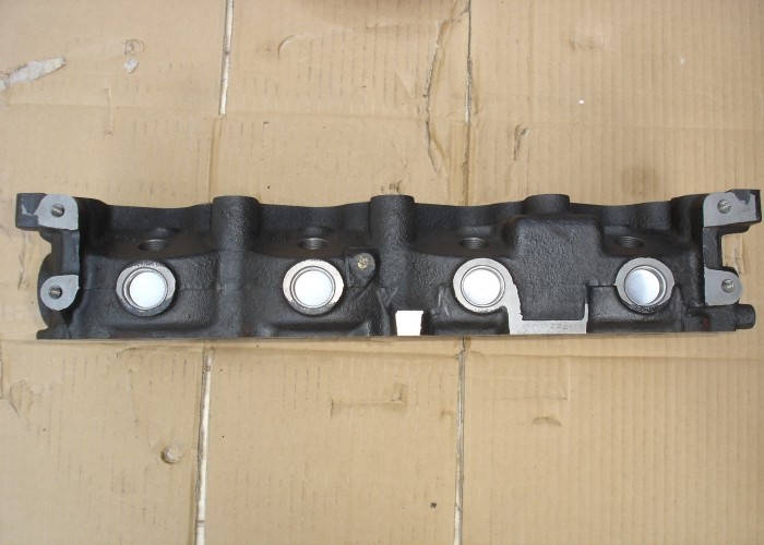 LD23 Cylinder Head 11039-7C001 11039-7C000 For Nissan Serena/Vanette 2283cc 2.4D 8v 1994-