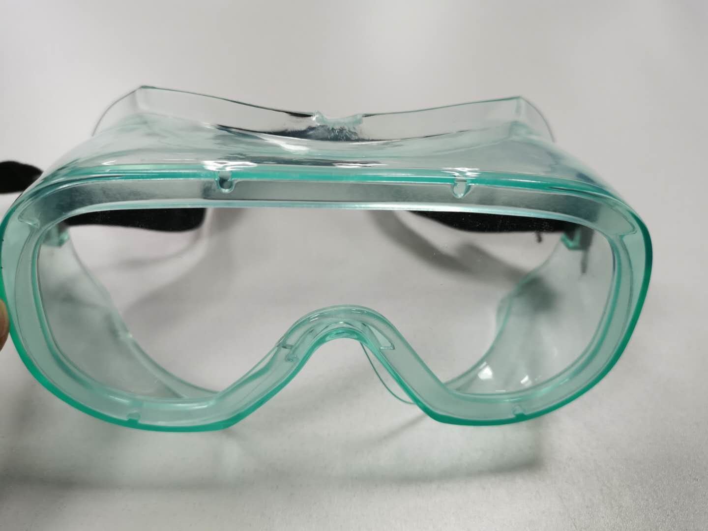 Transparent Eye Safety Goggles Scratch And Fog Resistant Safety Glasses