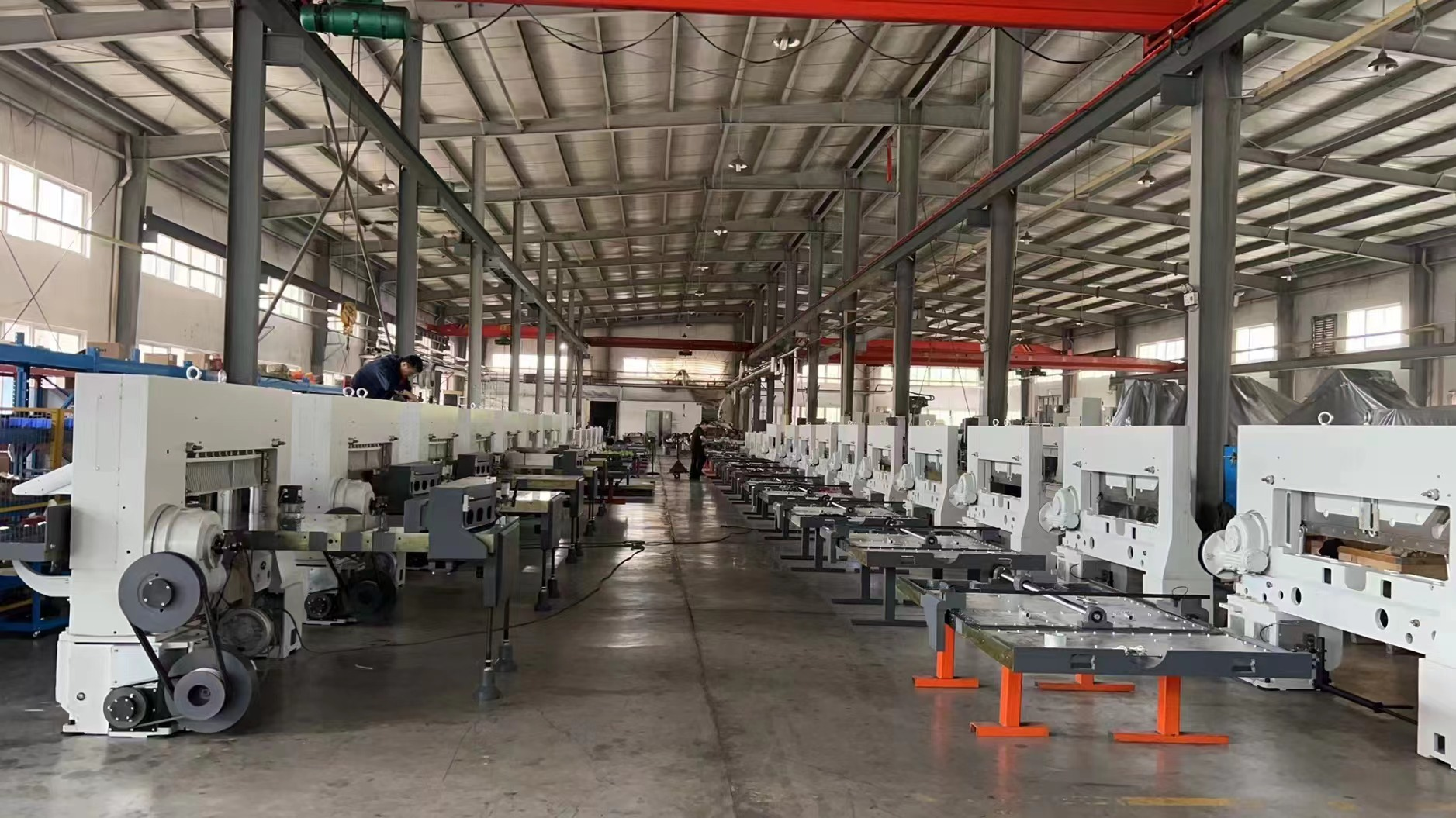 Speed 1370 Paper Cutting Machine 4500 KG with 361-399V Voltage and Video Technical Support