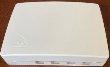 4 Core FTTH Fiber Optic Termination Box Plastic ABS Material Wall Mount