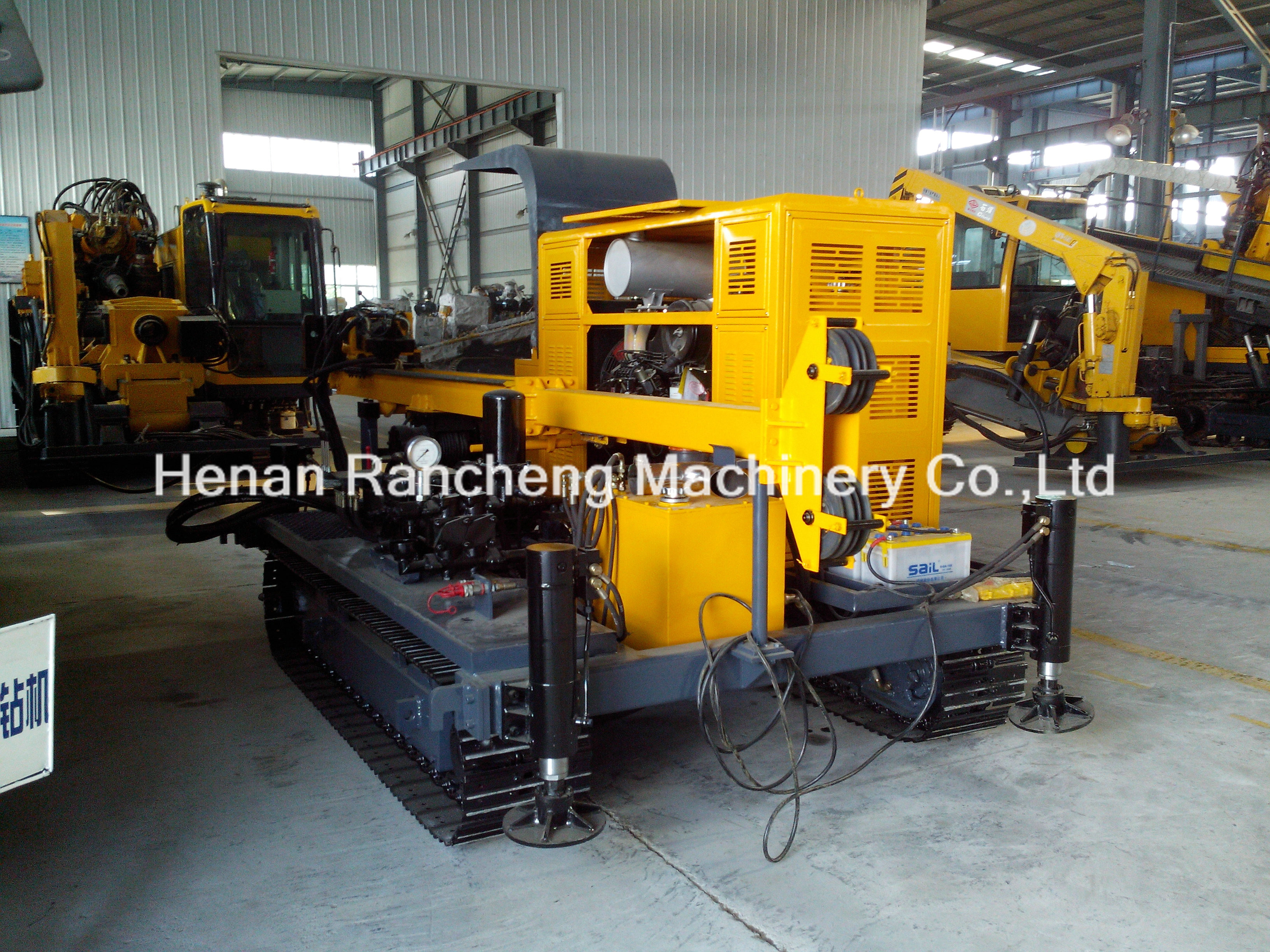Advanced Hydraulic Crawler Core Drilling Rig Powered By 74KW Cummins