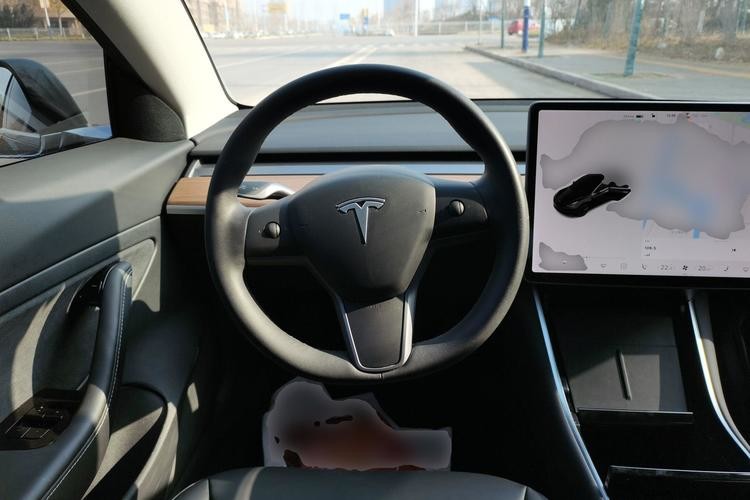 New Energy Battery Power Clean Energy High Speed 225km/H Electric Car