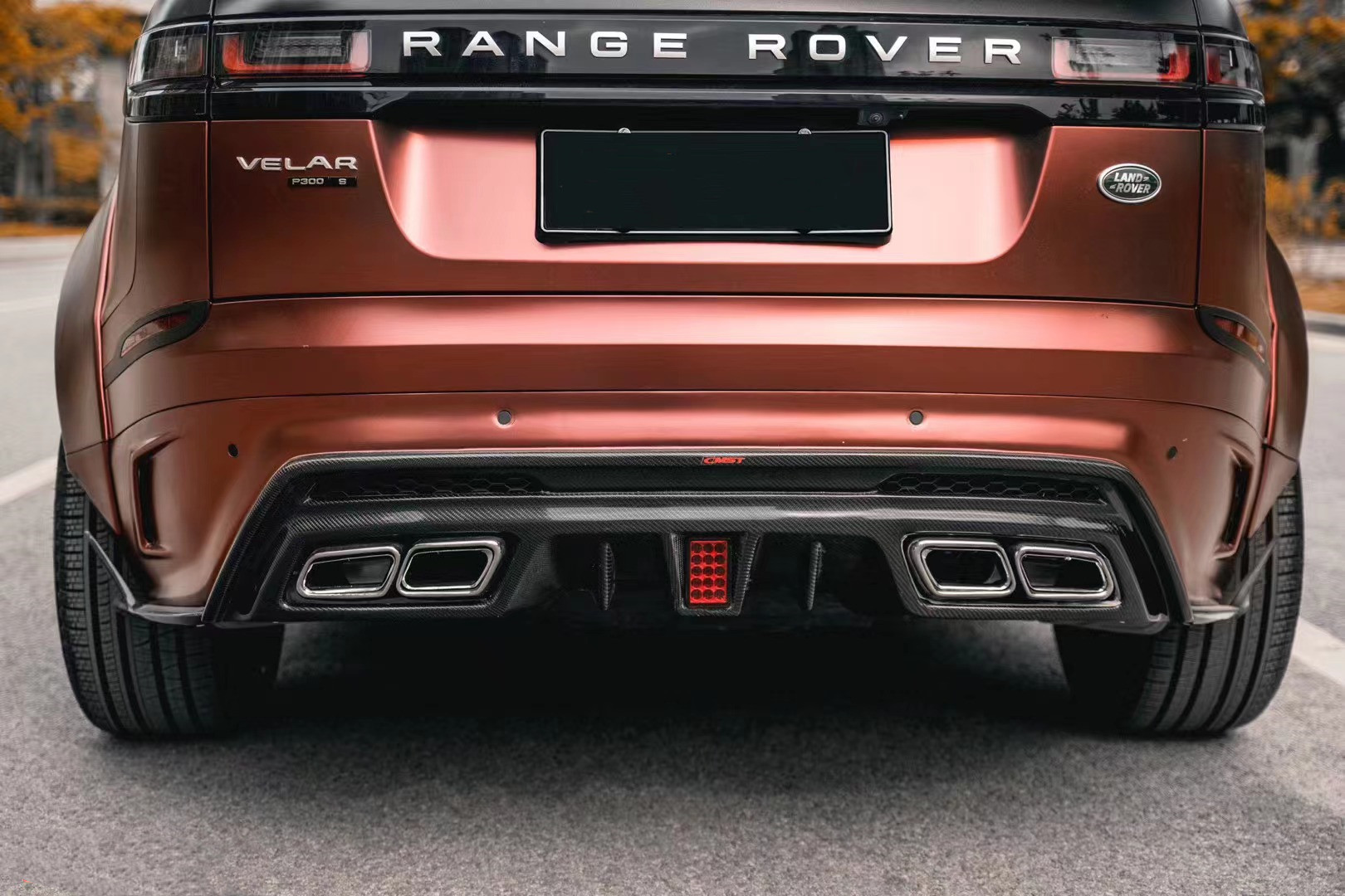 For Land Rover Velar Carbon Fiber Body Kit Velar Upgrades LM-style Front and Rear Bumper Spoiler Widebody Kit