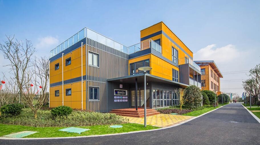 2017 prefab cheapest 40ft Customized steel structure container house good living