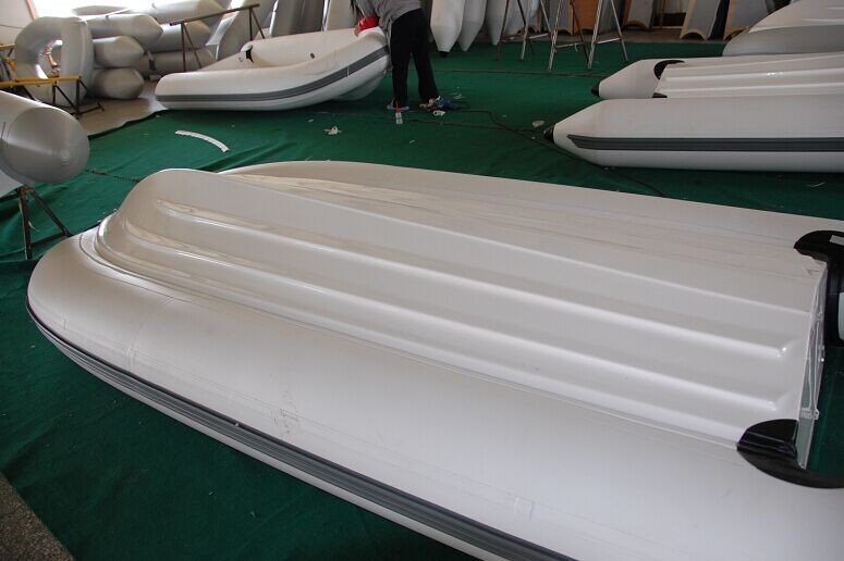 Fiberglass Hull Small Rib Boat 3.9 M Yellow Dimensional Stability With Boat Trailer