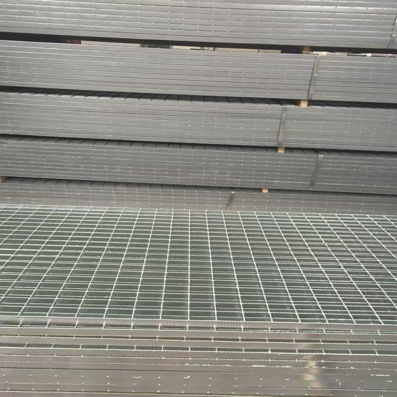 Customized Aluminum Non Slip Grating For Industrial Platforms